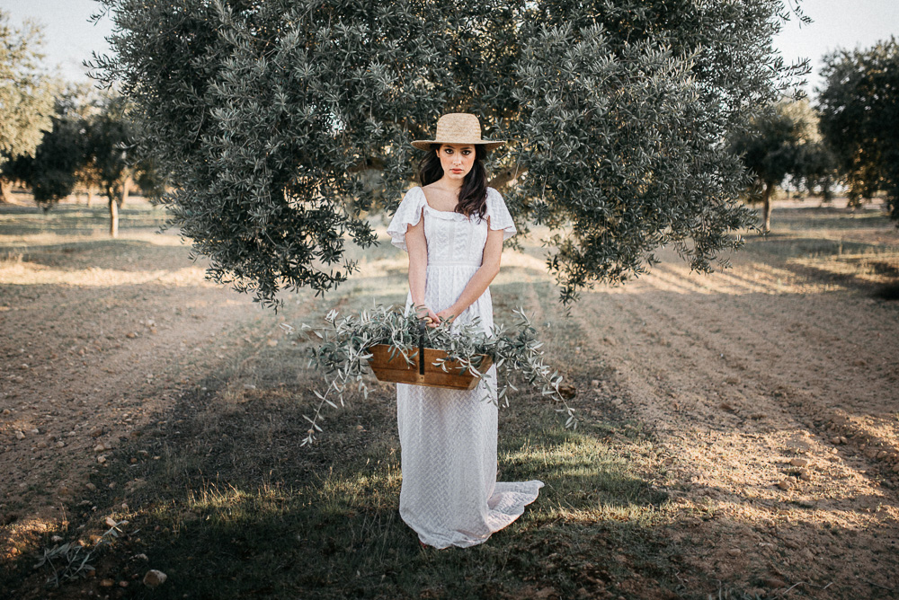Wedding_style_magazine-spring_summer_2017-revista_novias-entre_olivos-sombrero